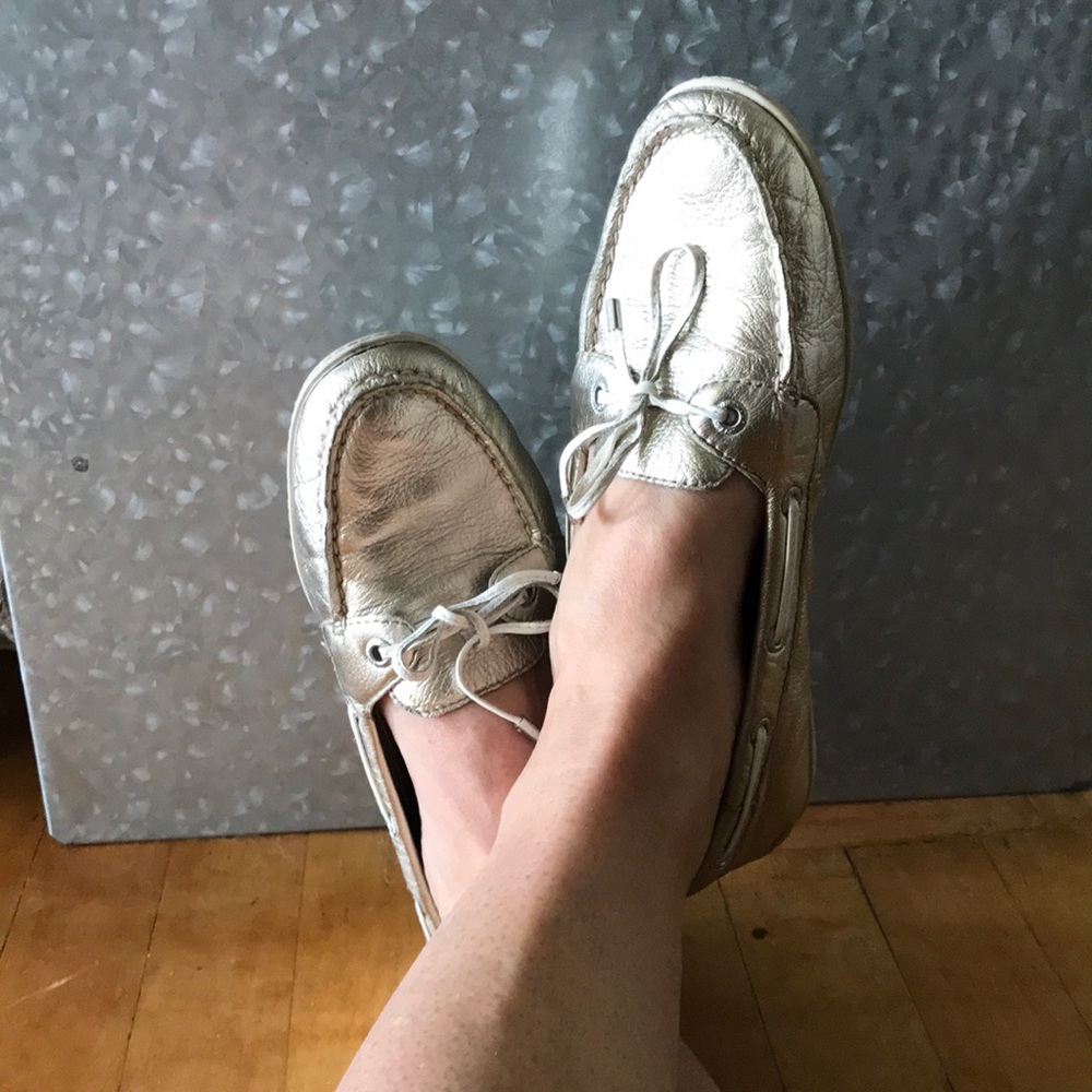 Sperry 100% butter soft leather